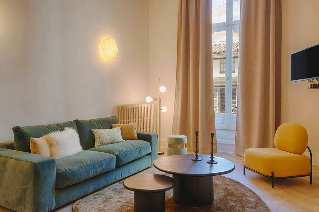 Romantic Flat In The Heart Of The City 아비뇽 외부 사진