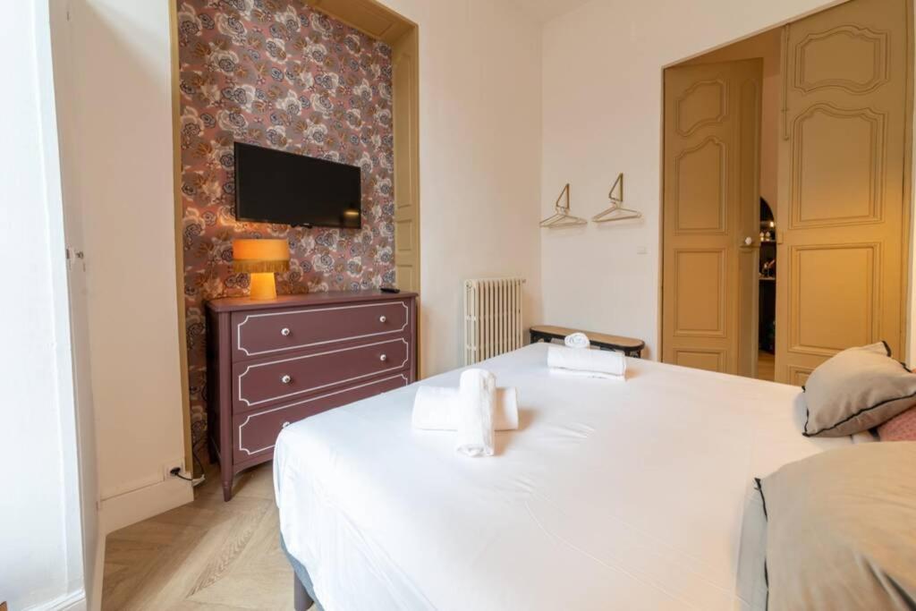 Romantic Flat In The Heart Of The City 아비뇽 외부 사진